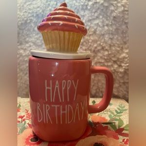 Rae Dunn HAPPY BIRTHDAY mug with cupcake topper NEW